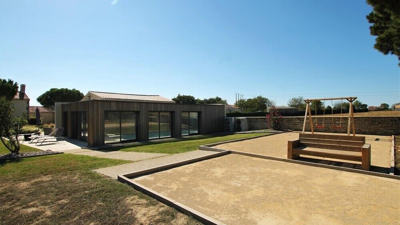 Photo of Outdoor in Avrille