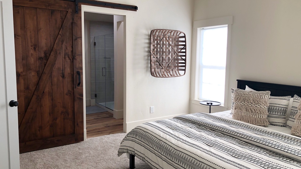 Photo of Bedroom in Benton City