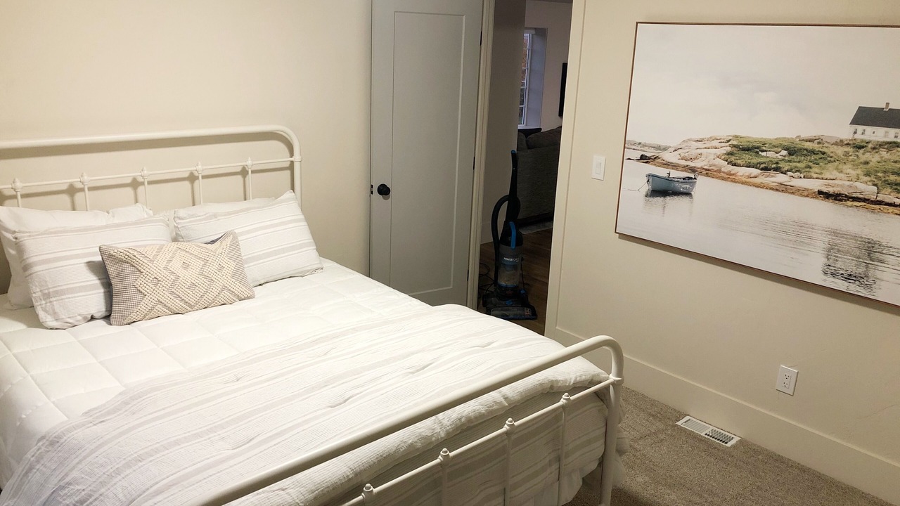 Photo of Bedroom in Benton City