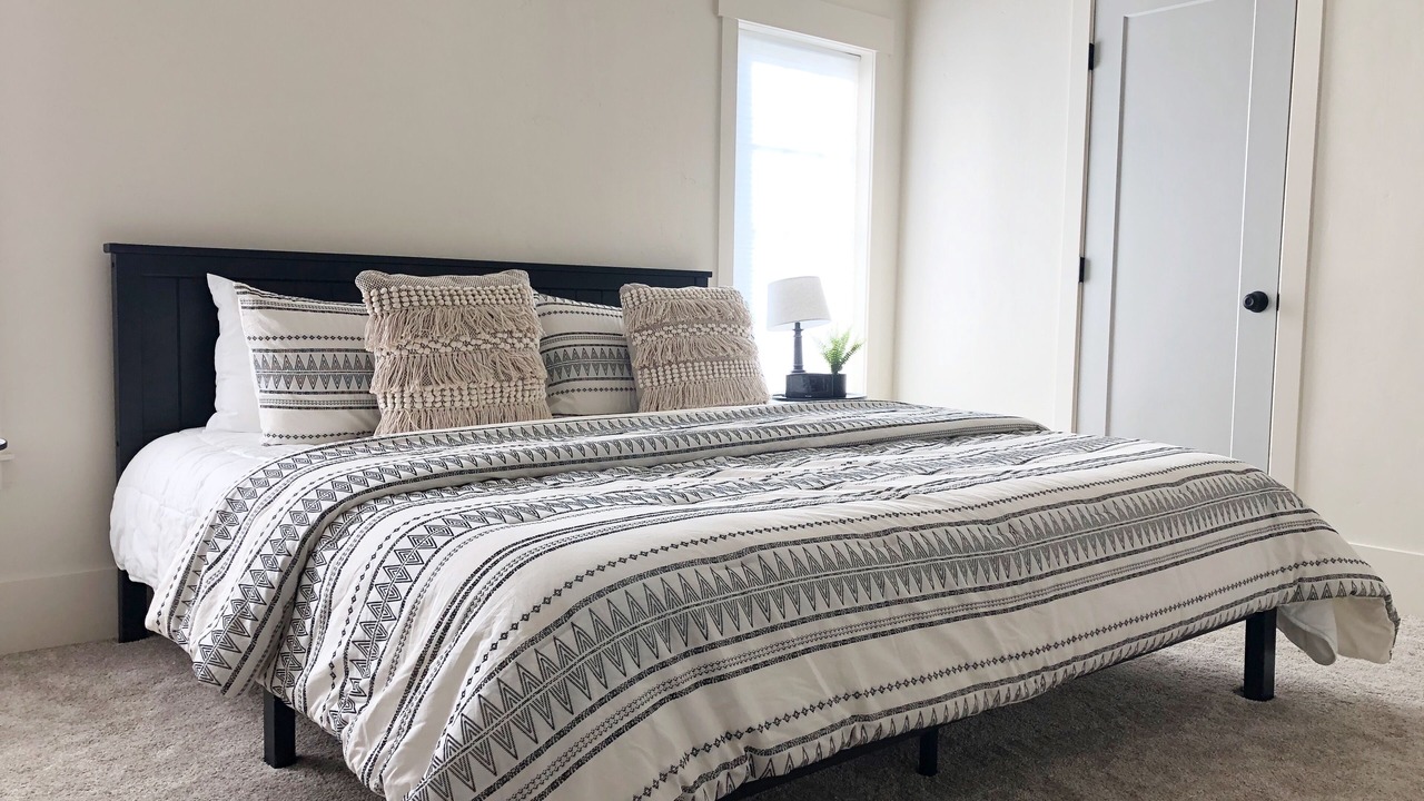 Photo of Bedroom in Benton City