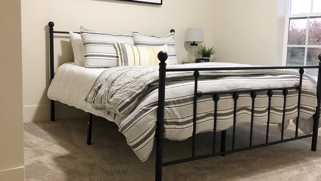 Photo of Bedroom in Benton City