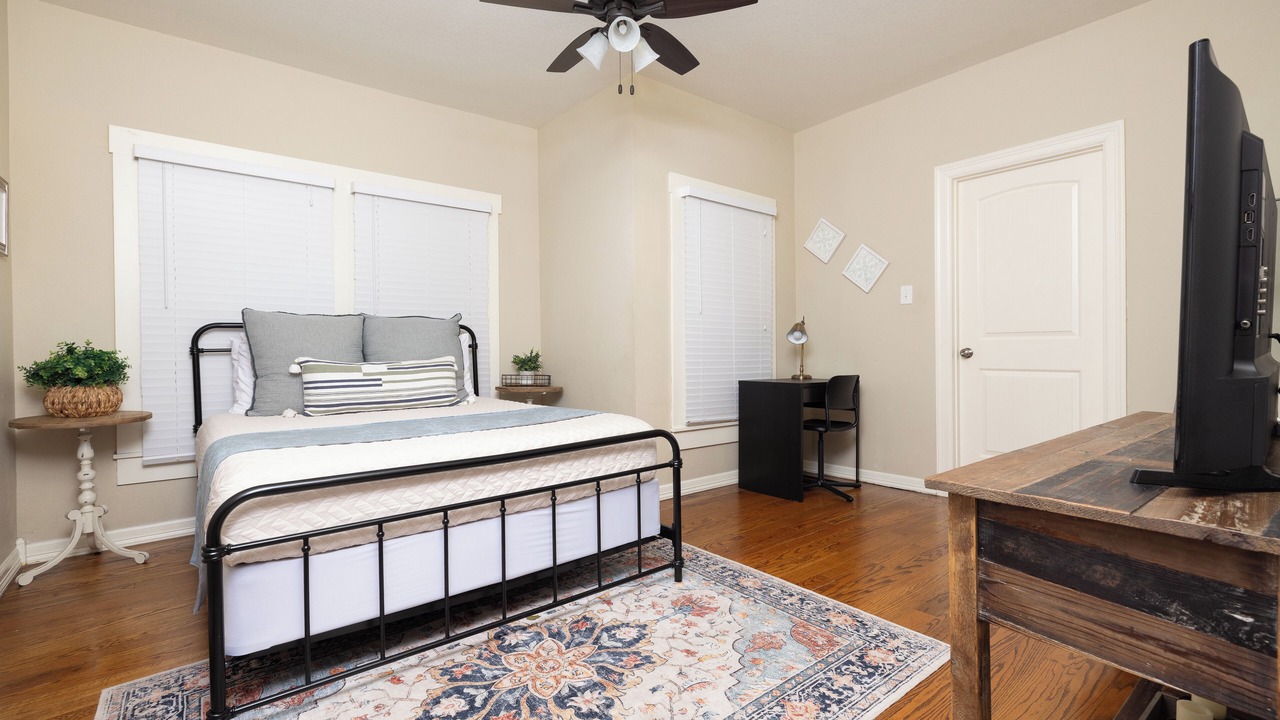 Photo of Bedroom in Southtown