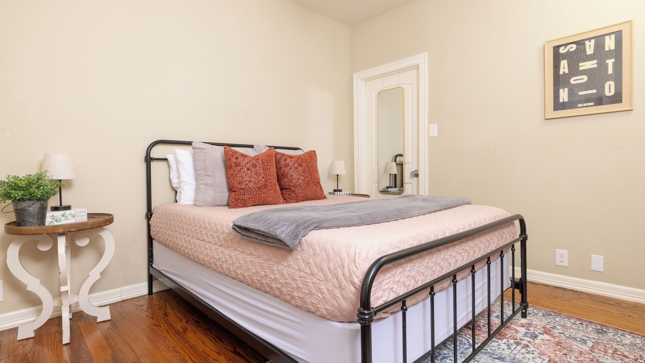 Photo of Bedroom in Southtown