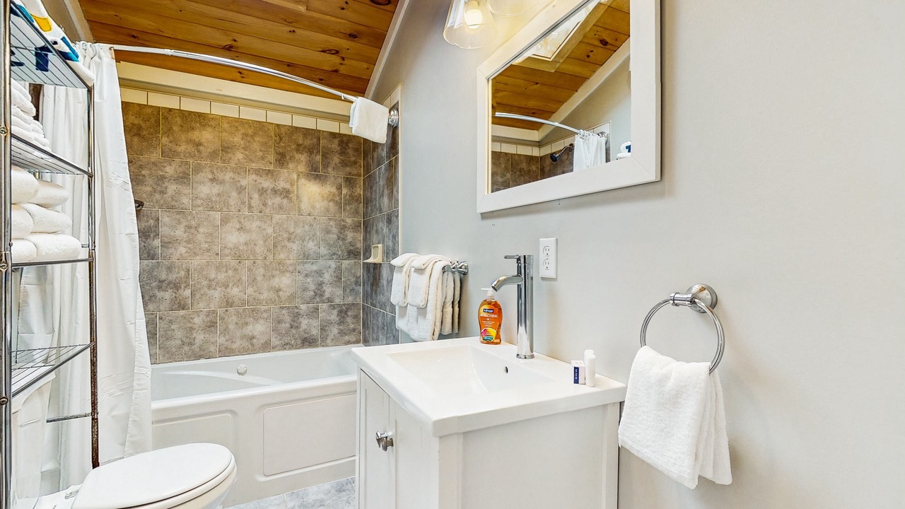 Photo of Bathroom in Kennebunk
