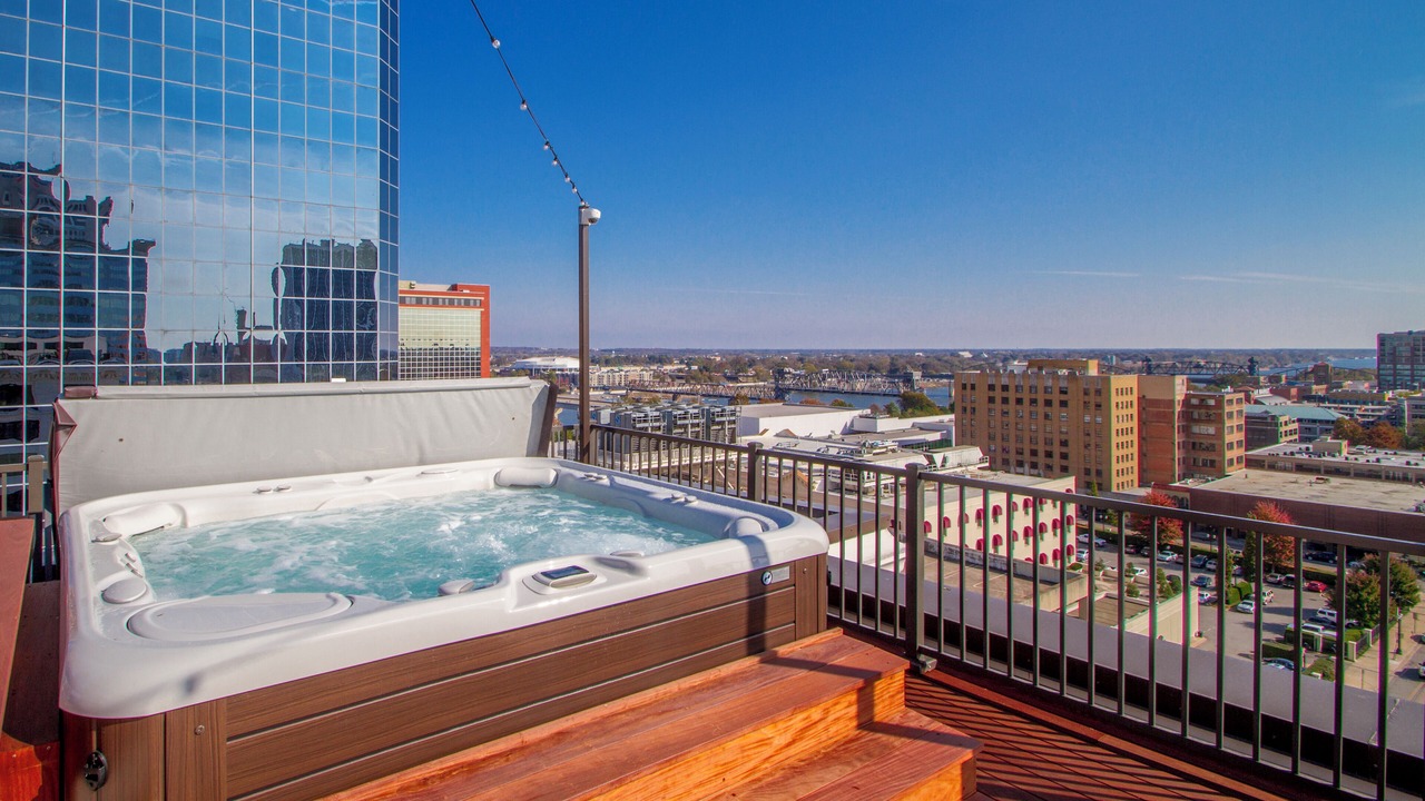 Photo of Patio Balcony in Downtown Little Rock