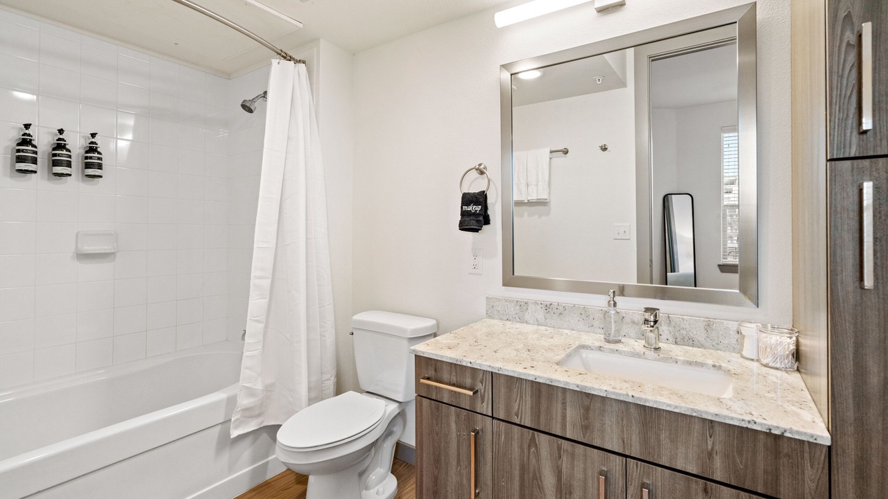 Photo of Bathroom in Central Arlington