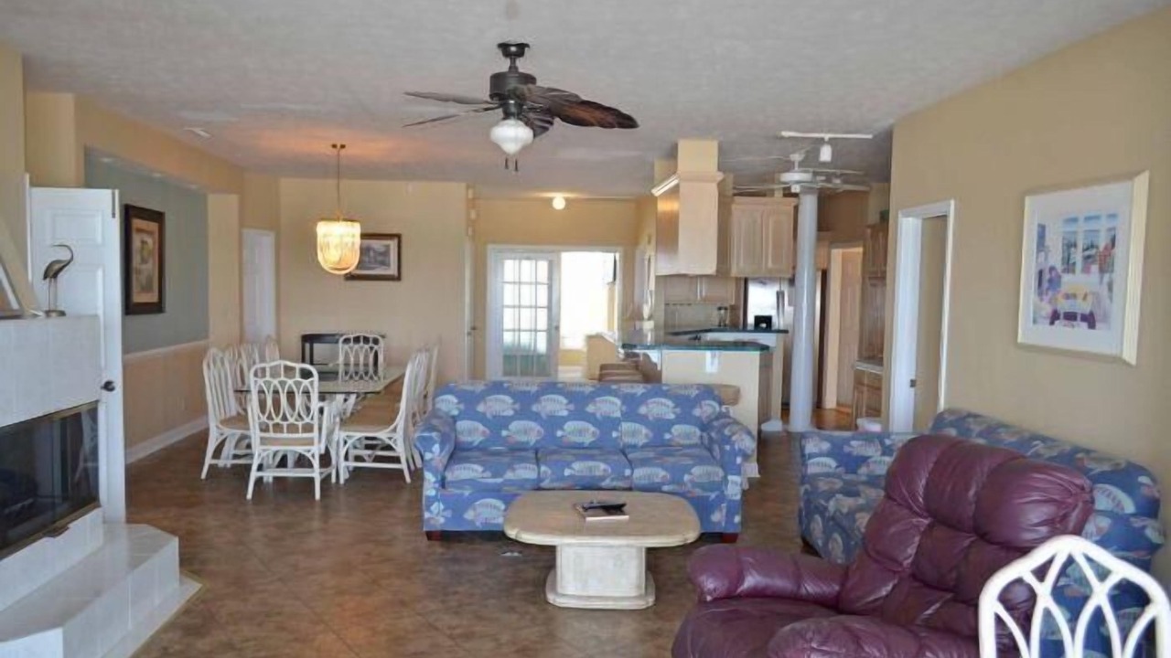 Photo of Livingroom in Surfside Beach