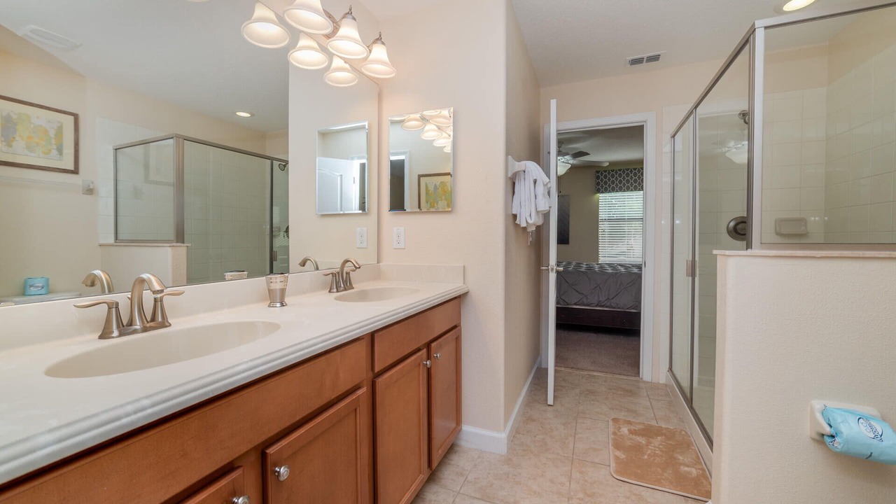 Photo of Bathroom in Davenport