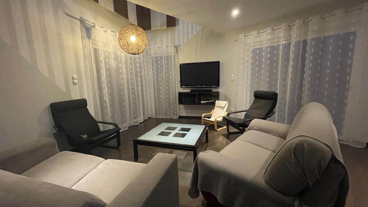 Photo of Livingroom in Montigny-le-Chartif