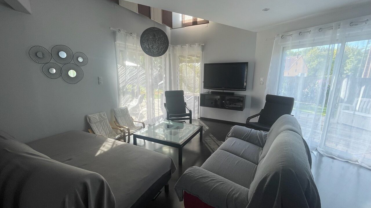 Photo of Livingroom in Montigny-le-Chartif