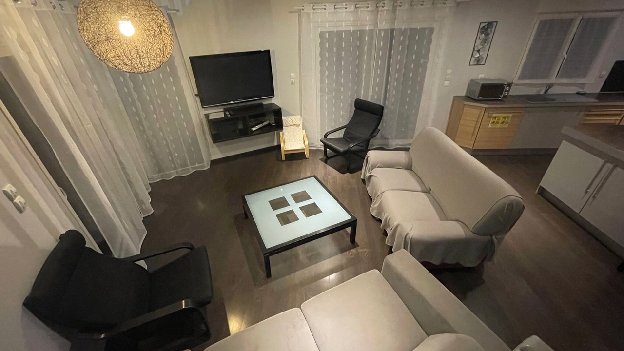 Photo of Livingroom in Montigny-le-Chartif