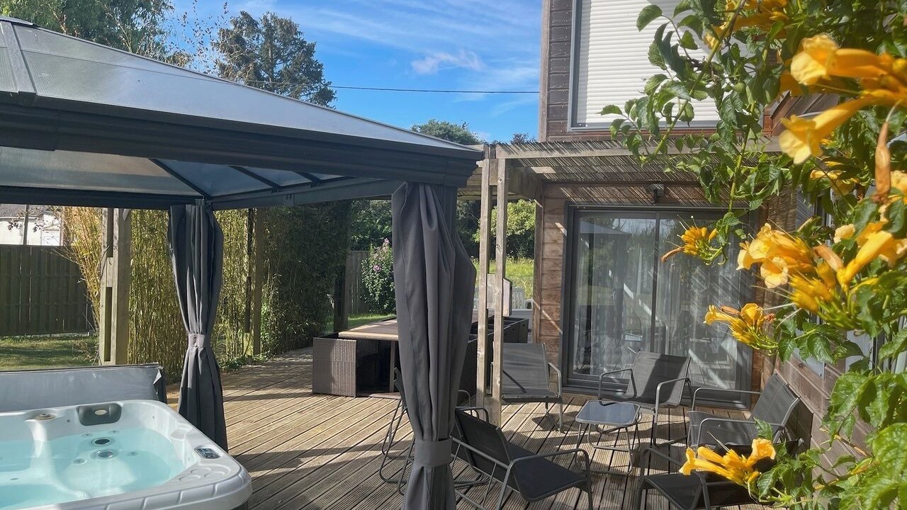 Photo of Patio Balcony in Montigny-le-Chartif