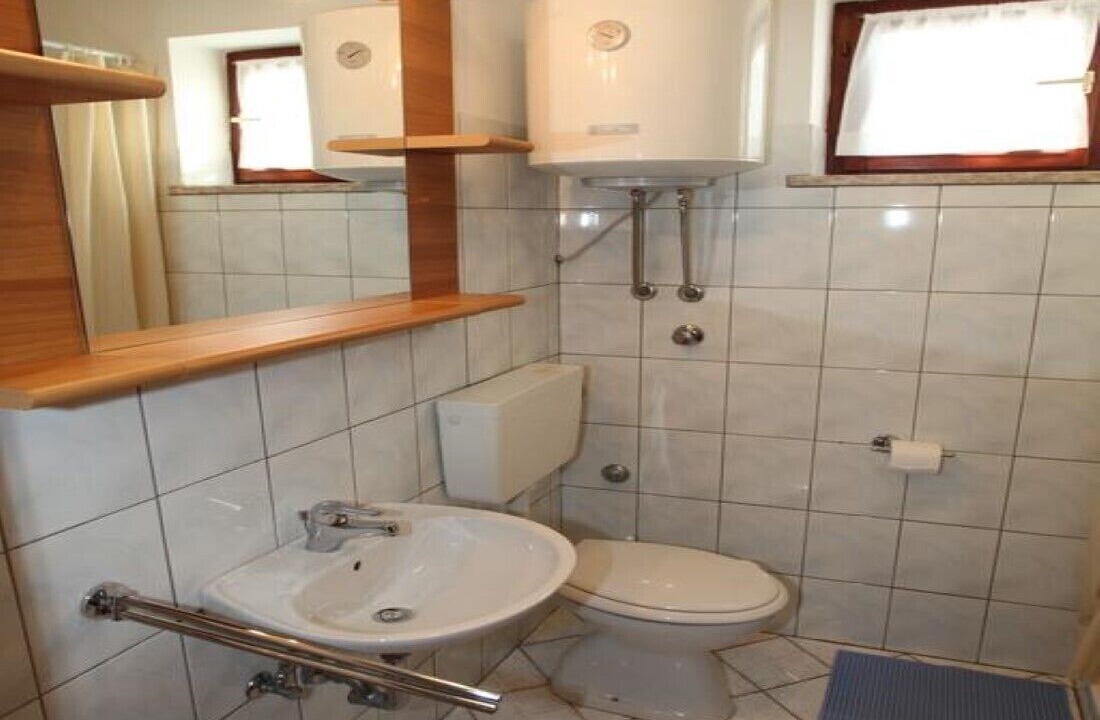 Photo of Bathroom in Cres