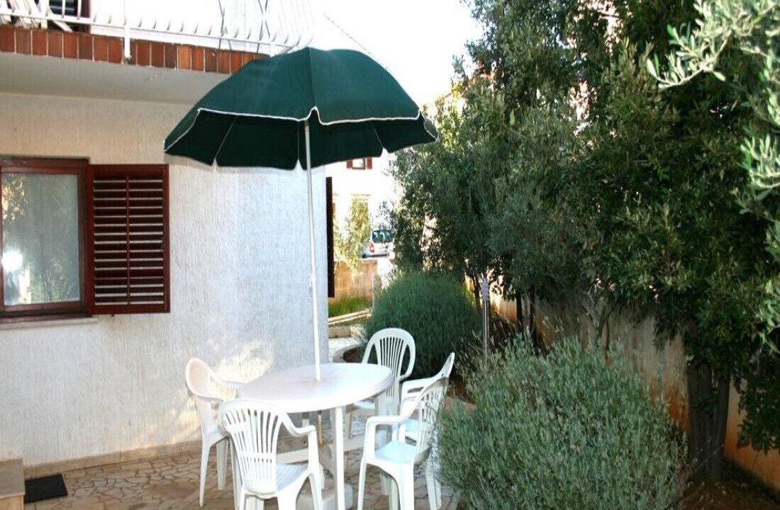 Photo of Outdoor in Cres