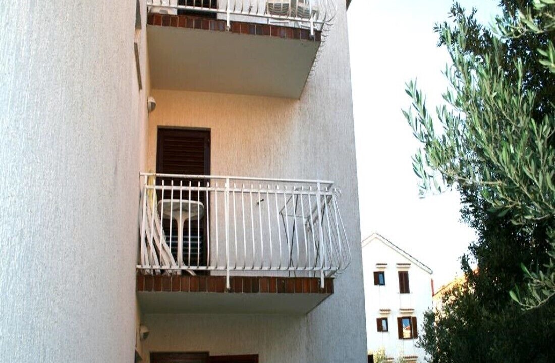 Photo of Outdoor in Cres