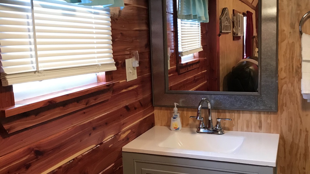Photo of Bathroom in Hughes County