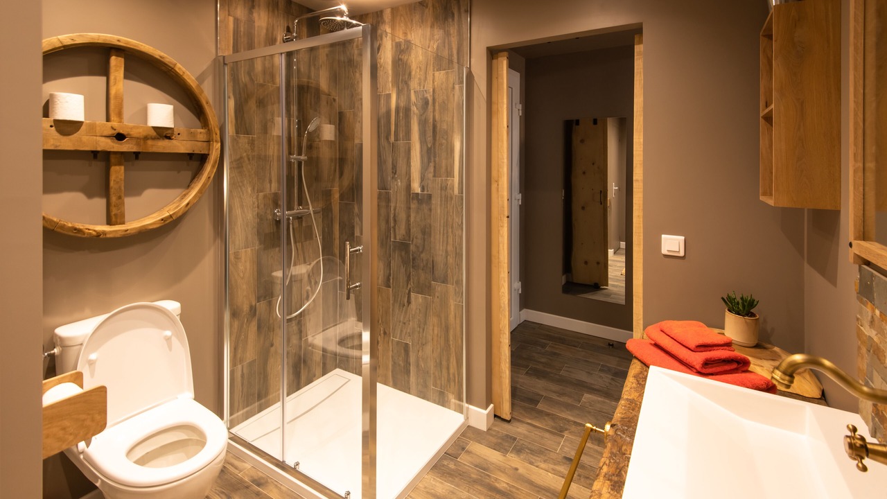 Photo of Bathroom in Saint-Loup-de-Naud