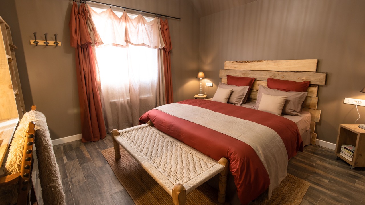 Photo of Bedroom in Saint-Loup-de-Naud