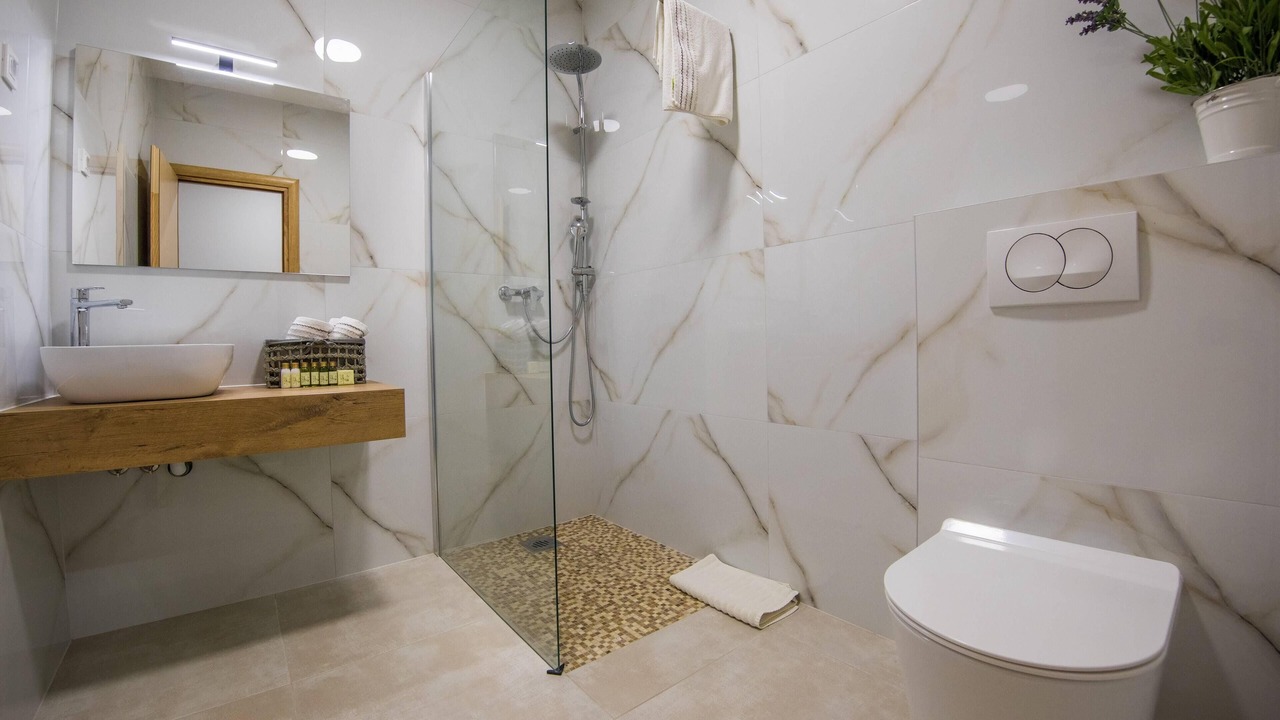 Photo of Bathroom in Petraca