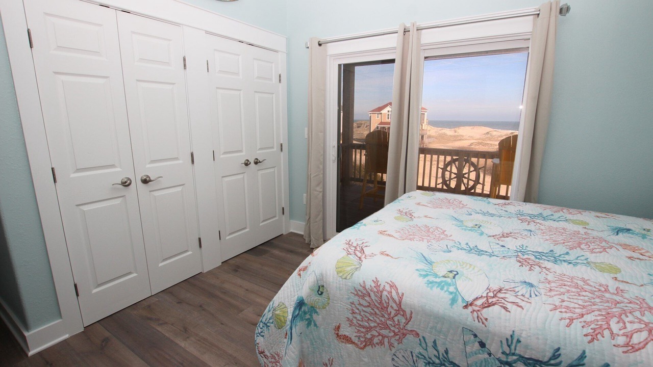 Photo of Bedroom in Carova Beach