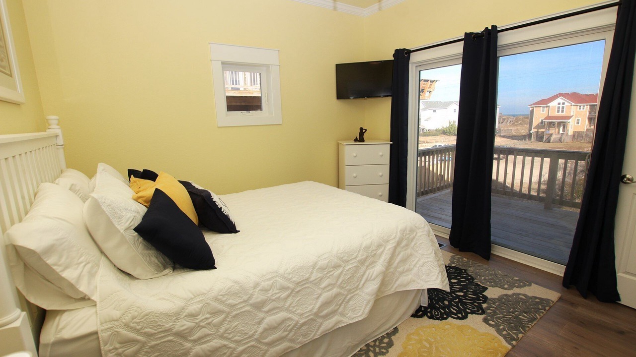 Photo of Bedroom in Carova Beach