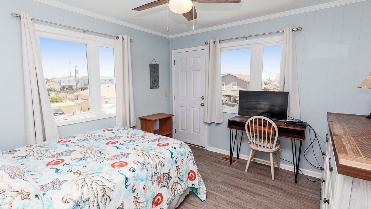 Photo of Bedroom in Colington