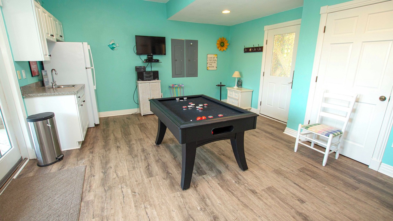 Photo of Bedroom in Monteray Shores