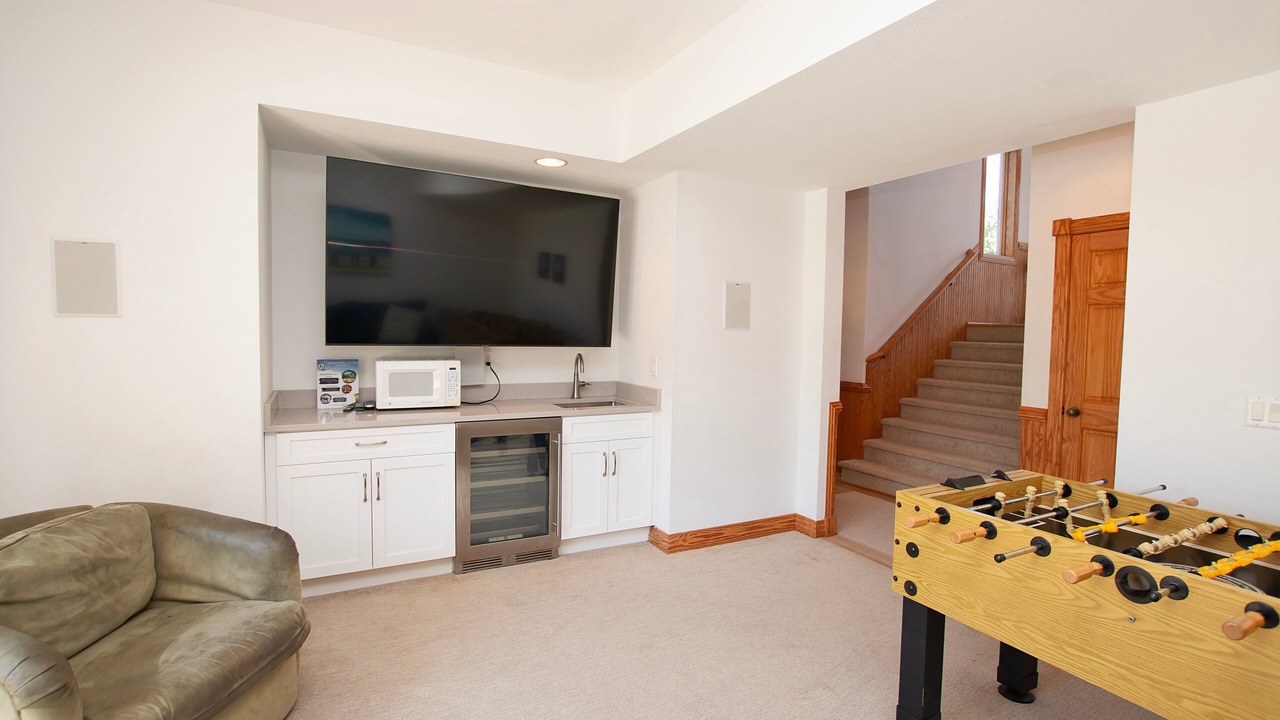 Photo of Livingroom in Pine Island