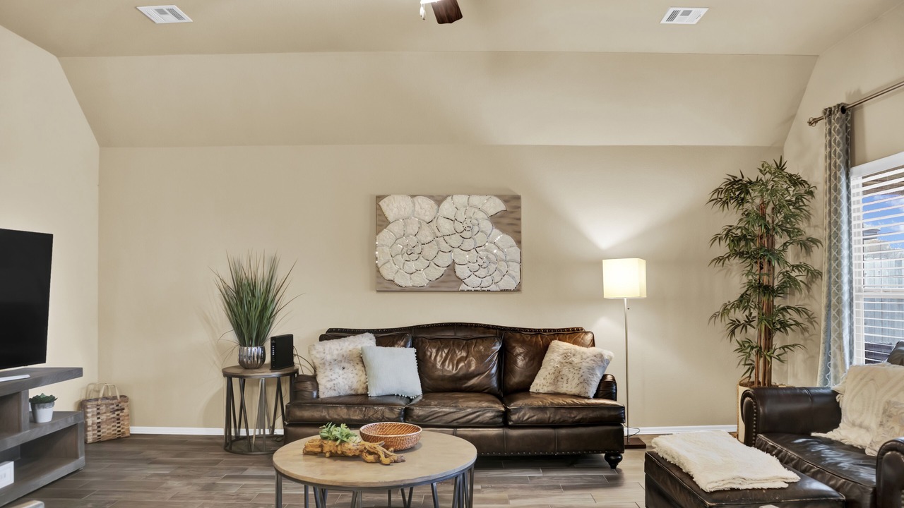 Photo of Livingroom in Bixby