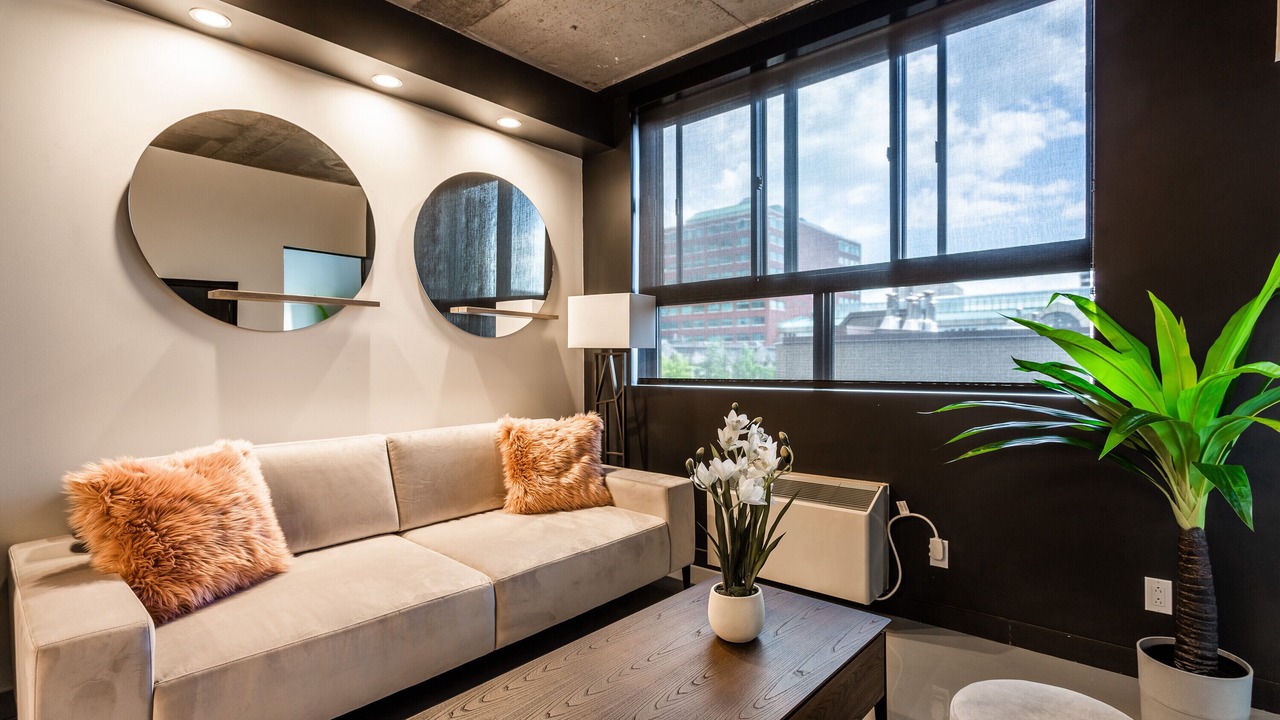 Photo of Livingroom in Shaughnessy Village