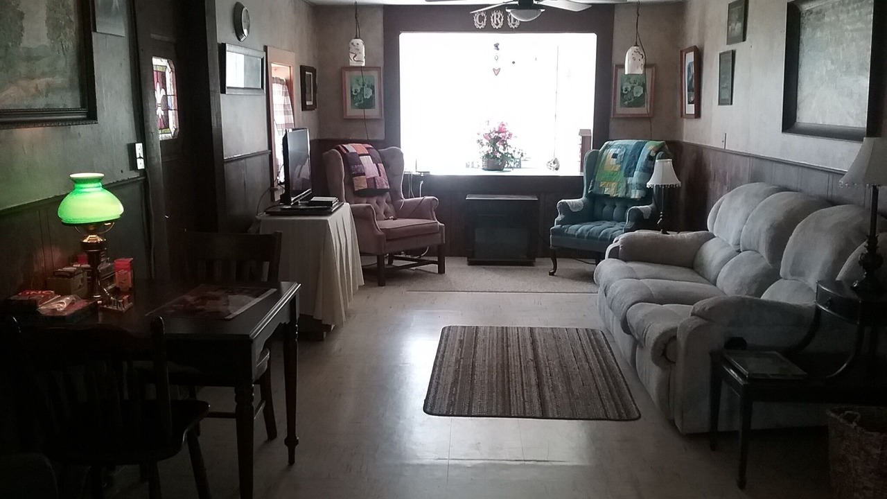 Photo of Livingroom in Jasper