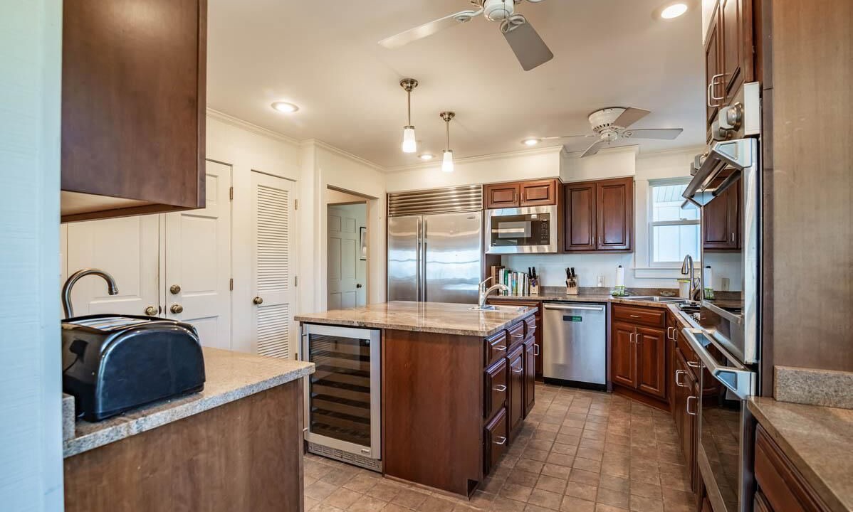 Photo of Kitchen in Debordieu Colony