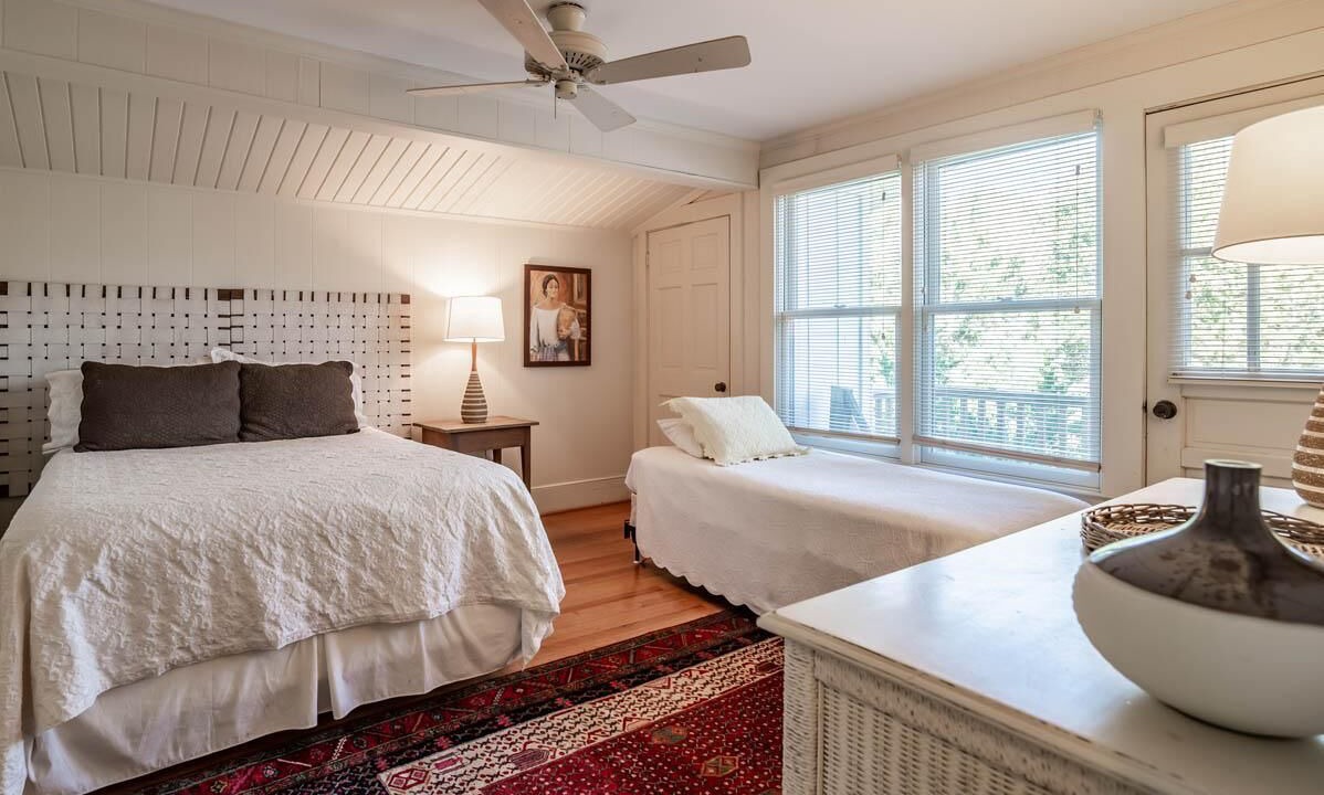 Photo of Bedroom in Debordieu Colony