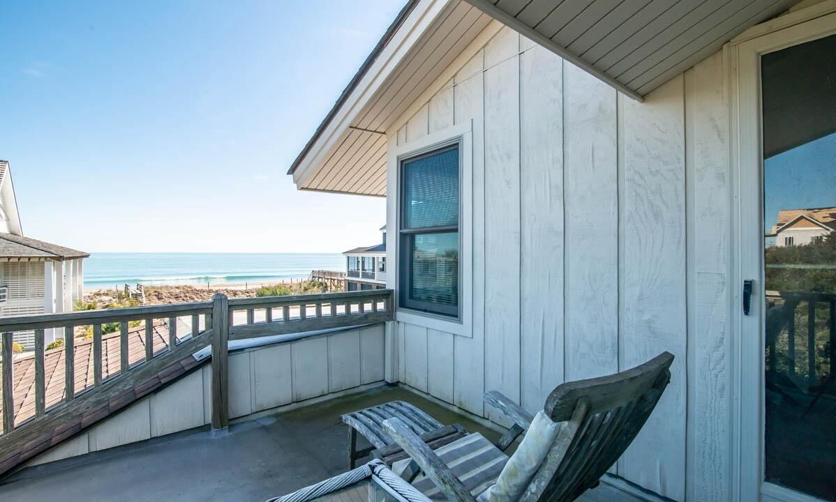 Photo of Patio Balcony in Debordieu Colony