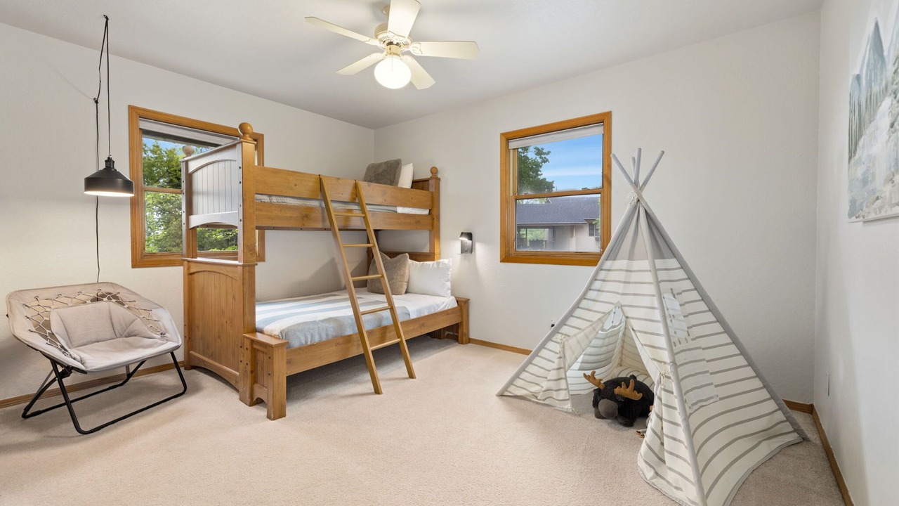 Photo of Bedroom in Lost Bridge Village