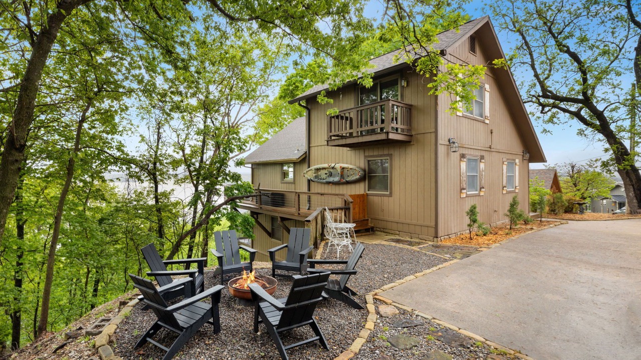 Photo of Patio Balcony in Lost Bridge Village