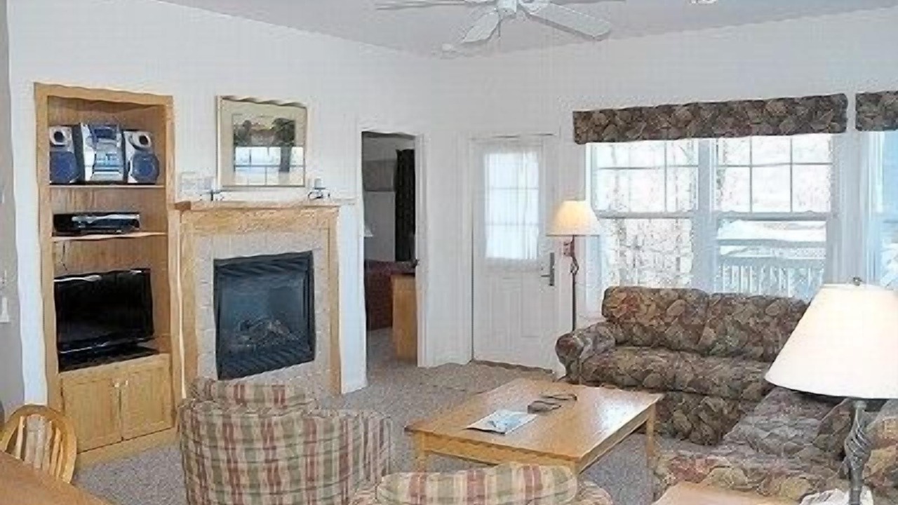 Photo of Livingroom in Jeffersonville