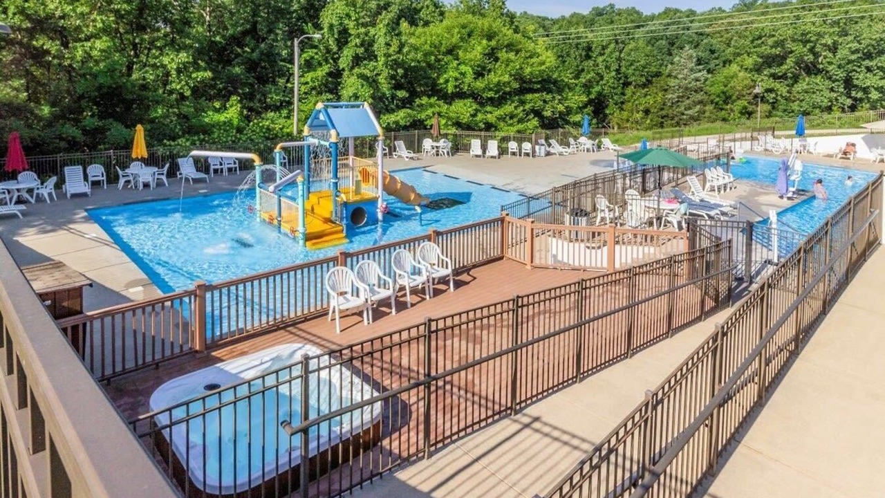Photo of Outdoor in Branson West