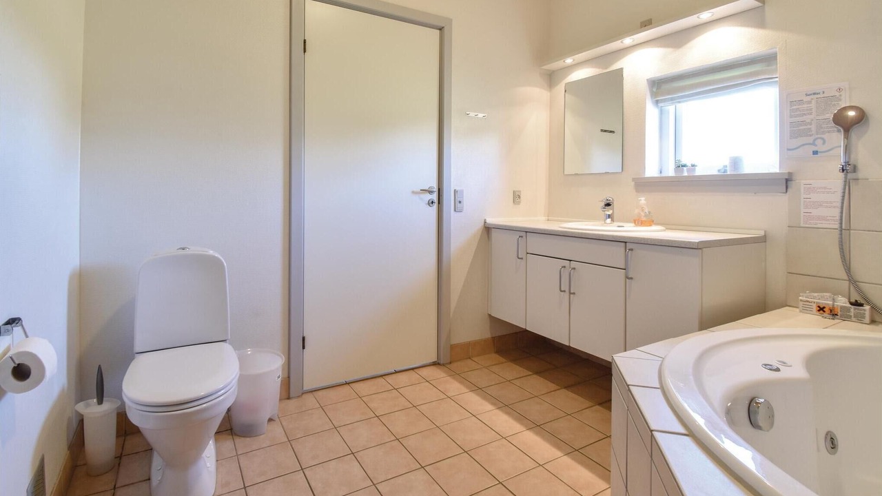 Photo of Bathroom in Faaborg