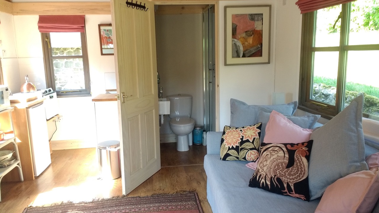 Photo of Others in Alton Barnes