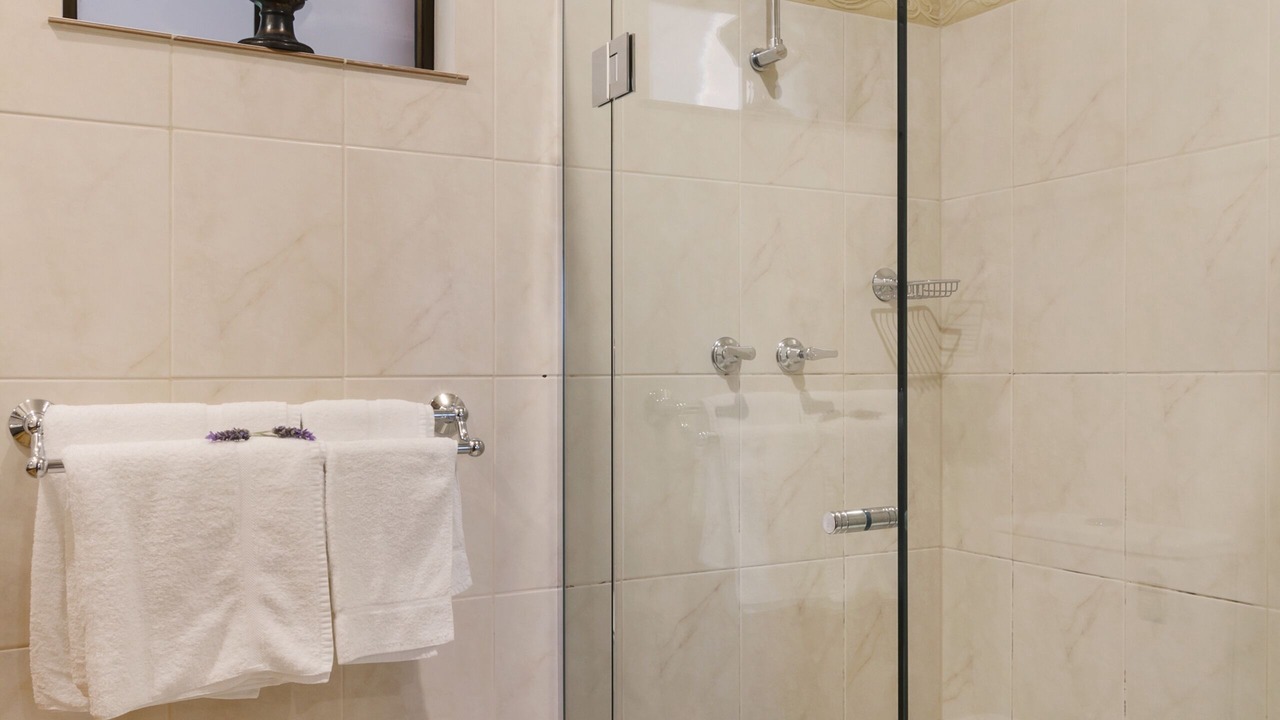 Photo of Bathroom in Stone Well