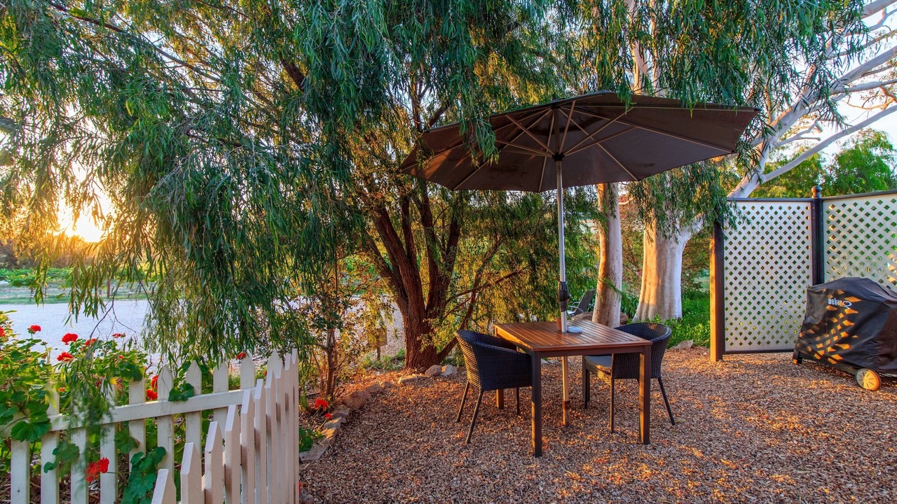 Photo of Outdoor in Stone Well