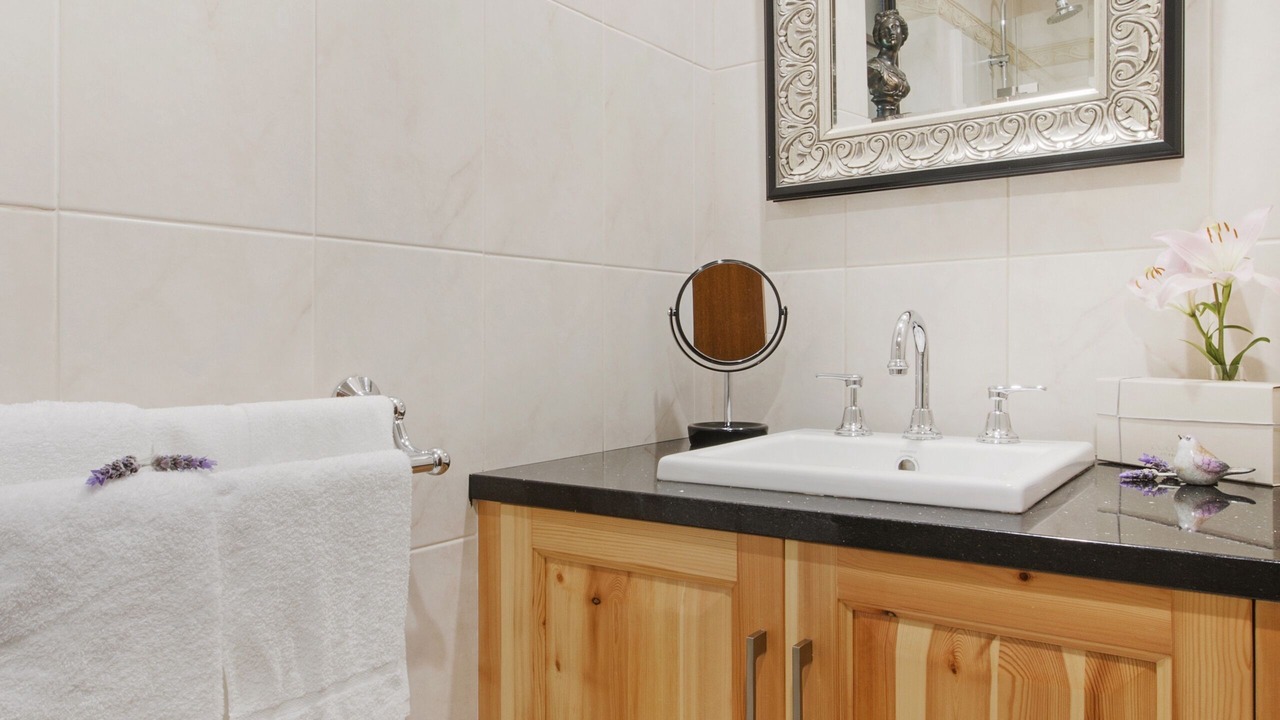 Photo of Bathroom in Stone Well