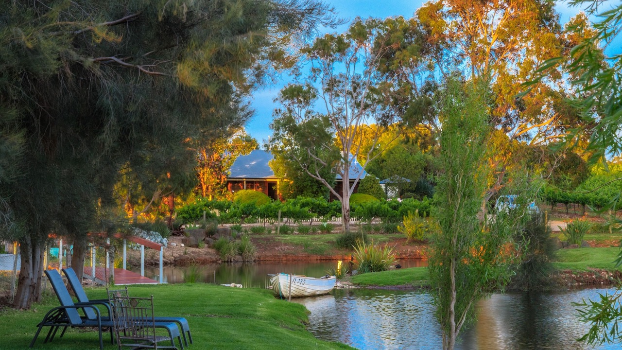 Photo of Outdoor in Stone Well
