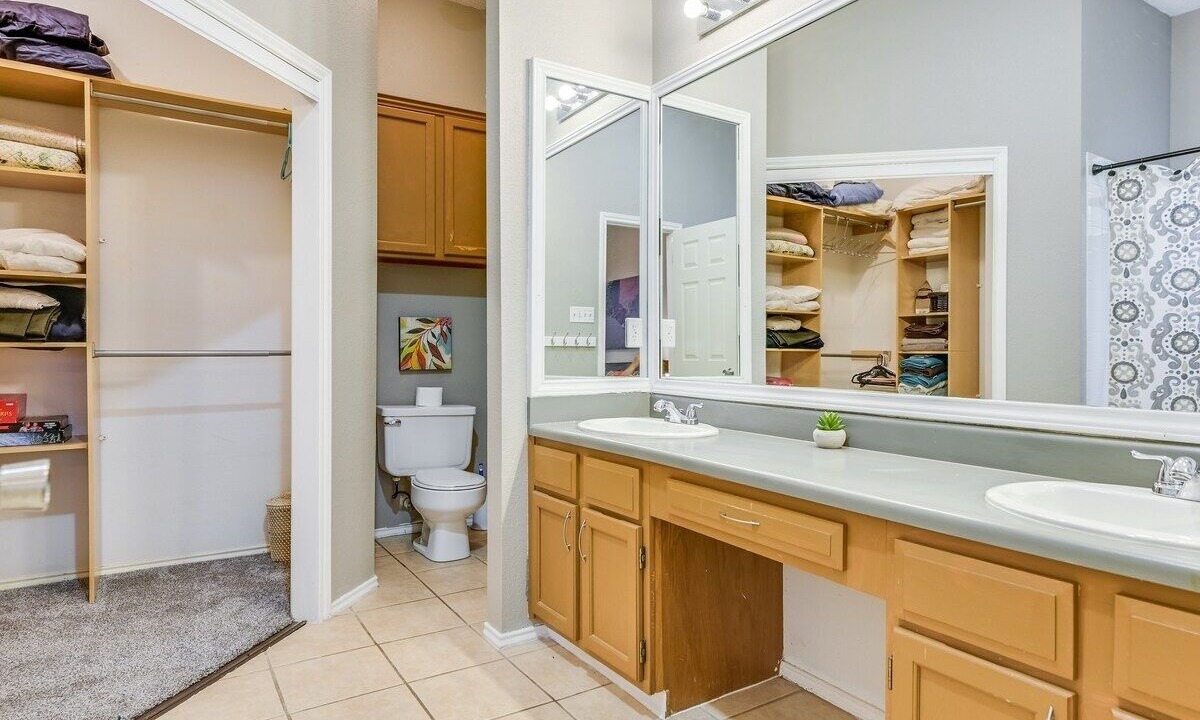 Photo of Bathroom in Wells Branch