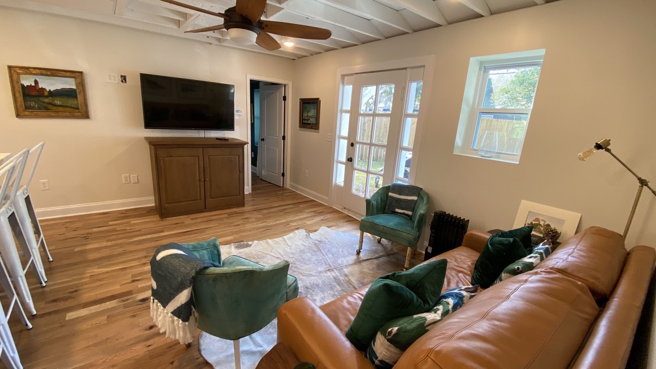 Photo of Livingroom in West Ashley