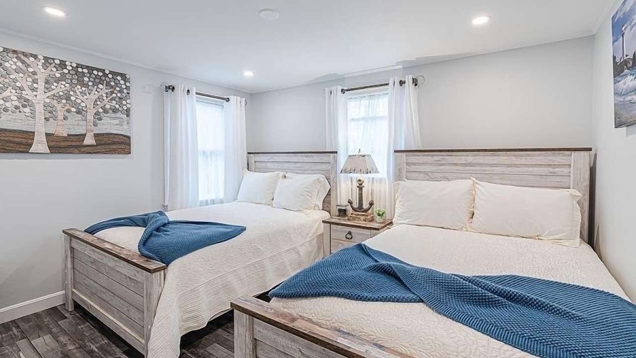 Photo of Bedroom in Lagoon Heights