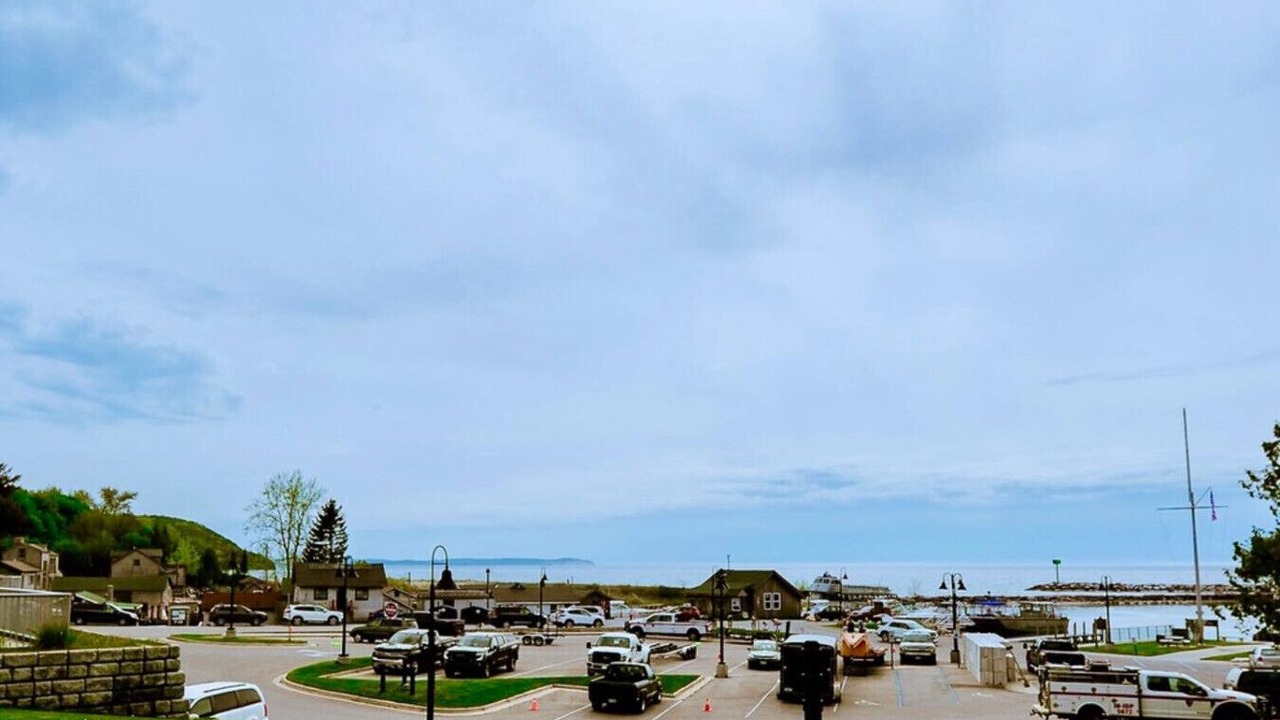 Photo of Others in Leland