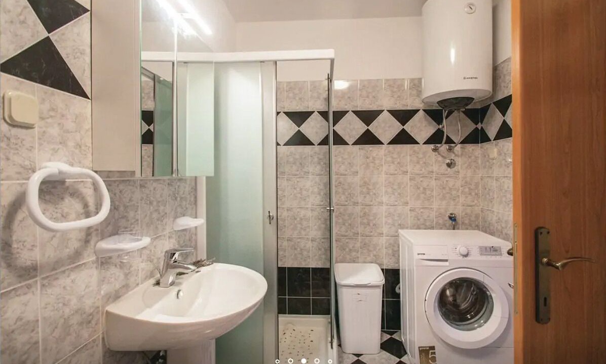 Photo of Bathroom in Bartici