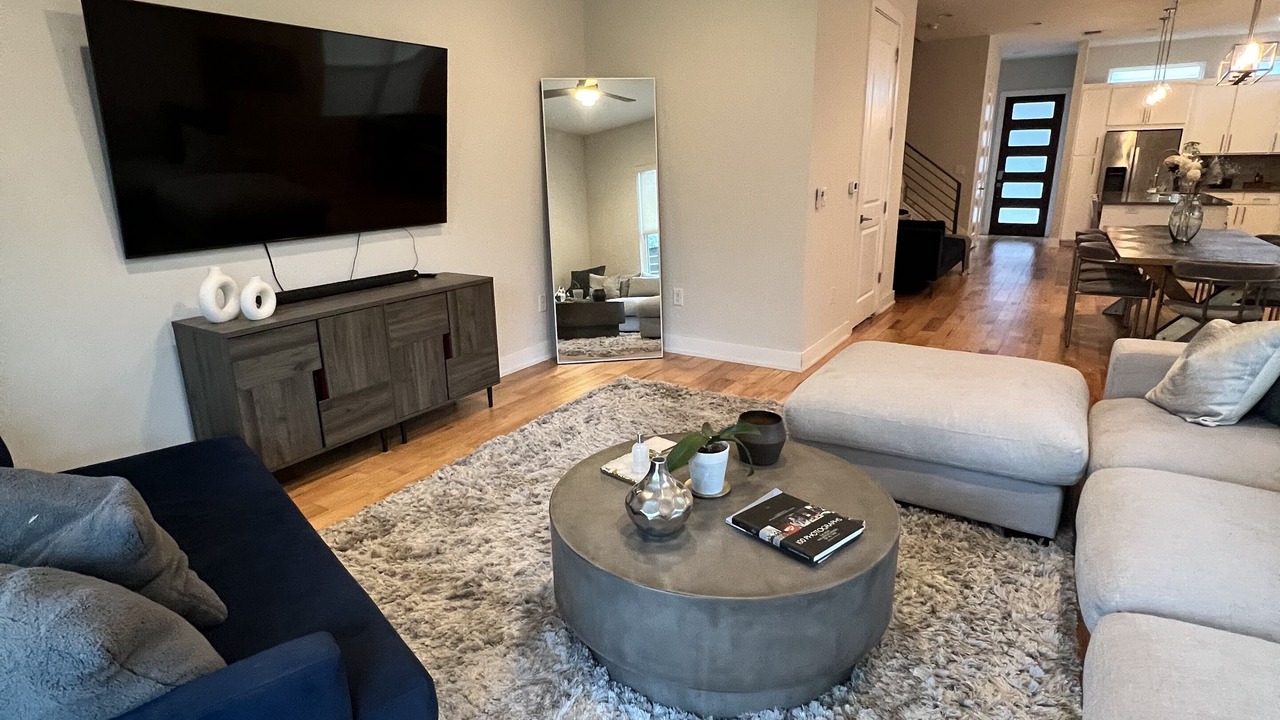 Photo of Livingroom in Montopolis